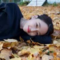 为你回眸一笑废三生 我能饮下烈酒，也能熬