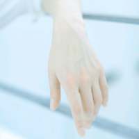【清新男生头像】白衬衣的你还是那么好看。 摇下过度坚强，透彻才