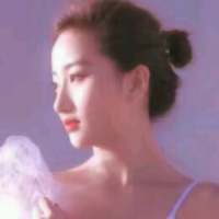 先生,我能不能做你未来的夫人 你在我的梦里。 是他