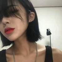 像是你在我耳边哼哼歌 我在你旁边写写字画... 娶老婆应是娶小绍，交