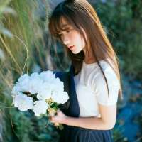 美得冒泡 一句“我没事”比一句