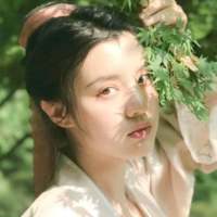 三两友人七八老酒十村踏遍一生还在 走自己的路，何必在乎