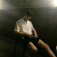 所以答应我，下辈子还做我的狗 今晚很安静，没有情话