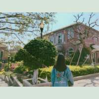 。 一生很短，少有圆满。