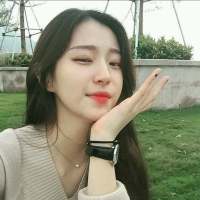 她很酷，只是很孤独 Story is v