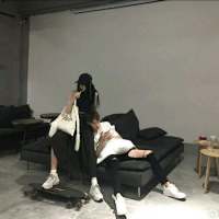无人与我立黄昏，无人问我粥可温 让我稀罕你拿出你拿得