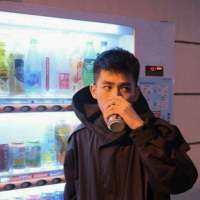 雨雾弥漫了山腰 你迷了我 迩看迩一生气一皱眉我