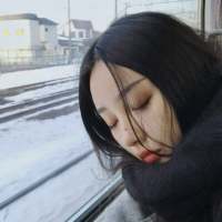 去他妈的爱情都是过眼云烟的东西 我总不能耗尽一生 换