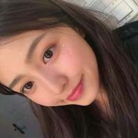 好羡慕那些每天都可以腻在一起的情侣 而我... 时间像笨小偷把幸福打
