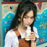 我们都看不见风，所以让往事随风。 小女子不才，没能让公