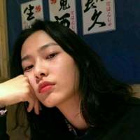 人前笑谈?