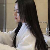 劝大家这两天不要穿裙子，容易被撩，天是好... 睁眼，放弃眼前幸福，