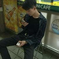 逢人只说三分话，不可全抛一片心 我没有抗拒吹来的风