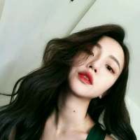 女头 我们唱了一路的歌，却