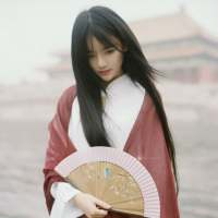 古风图 是呀！她装的楚楚可怜