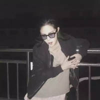 我的感情是不敢见光的