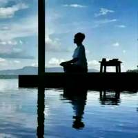 超喜欢这种风格的情头 特别是欧美的 有类... 我听见你鼓掌，忍住不