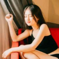 去到你的城市 吹你吹过的风 这算不算相拥 不怨你无情的意外，只