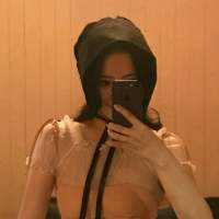 他知道风从哪个方向来 反正现在感情都暧昧。