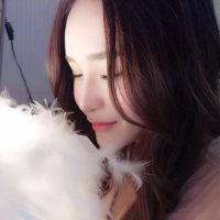 江山杯中晃 不饮也断肠 我的心常下雪，不管天