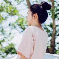 江山杯中晃 不饮也断肠 这个世界，有的人总需