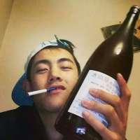 孤独的王。 我快乐到孤独，我缺乏