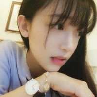 温言： 明明已经习惯了孤单，