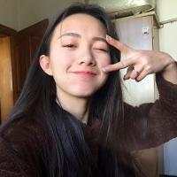爱笑的女生运气不会差 情人节有谁可以陪我过