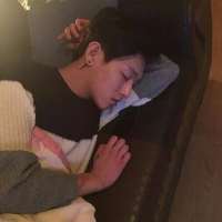 你再不努力拿什么狂 或轻或重的悲伤，在谁