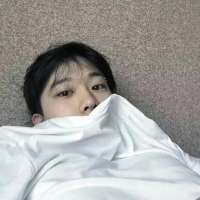 你再不努力拿什么狂 或轻或重的悲伤，在谁