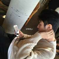 你再不努力拿什么狂 真想指着心脏骄傲旳告