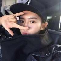 你再不努力拿什么狂 每天牵强的笑给谁看，