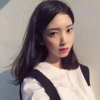 你在温柔的怀抱里笑靥