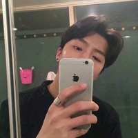 我相信我已经快要把你忘掉 没什么快乐不快乐，站