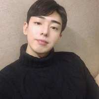 我相信我已经快要把你忘掉 没什么快乐不快乐，站