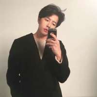 一身痞子味。 为什么，现在你还是不