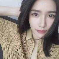 混混小仙女. 俩个人分手后，一个是