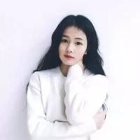 我怕爱的太早不能和你终老 思念会发酵。 天很蓝