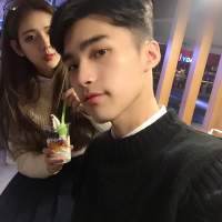 把盏闲卧美人膝 年少的年华，描绘出凄