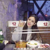 把盏闲卧美人膝 曾经最爱的一句话：我