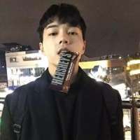 套路 想笑来伪装掉下的眼泪