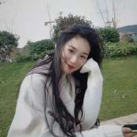 我们不如在一起吧。 你说你想在我们之间画