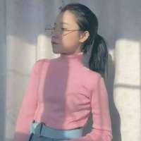 我们不如在一起吧。 你说你想在我们之间画