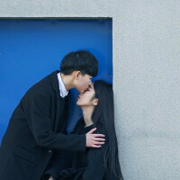 暖哦？ 你看得见我在屏幕上打