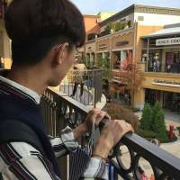 七友与猫 你身边那么多人，我怎