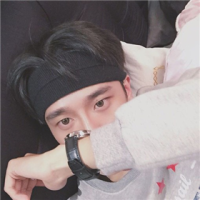 人从众 △ 你可知你是我青春