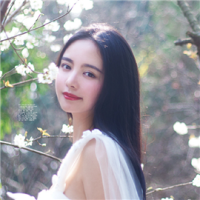 天气冷的，真想一把抱住你。 两个互相喜欢的人还在