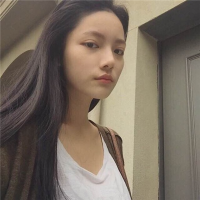 天气冷的，真想一把抱住你。 两个互相喜欢的人还在