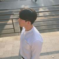 闻讯 ╭ァ寂寞吞噬着灵魂、