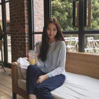 要么孤独 喜欢一个人，像是期待